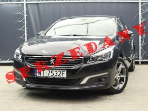 Peugeot 508 limuzyna 2.0 bluehdi 180KM automat wersja allure szary metalic martwe pole kamera