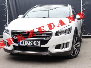 PEUGEOT 508 RXH 2.0 BLUEHDI 180KM AUTOMAT KAMERA COFANIA MARTWE POLE FULL LED MASAŻ 4 KLIMA BIAŁA PERŁA 2015 R